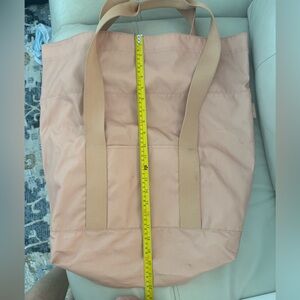 Logan and Lenora / Canvelle Women’s Everyday Tote Bag in Blush Pink machine wash